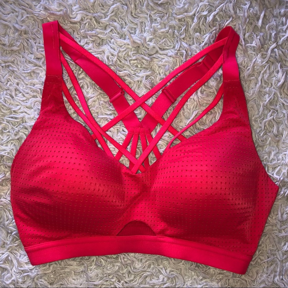 Victoria Sport Strappy Back bra